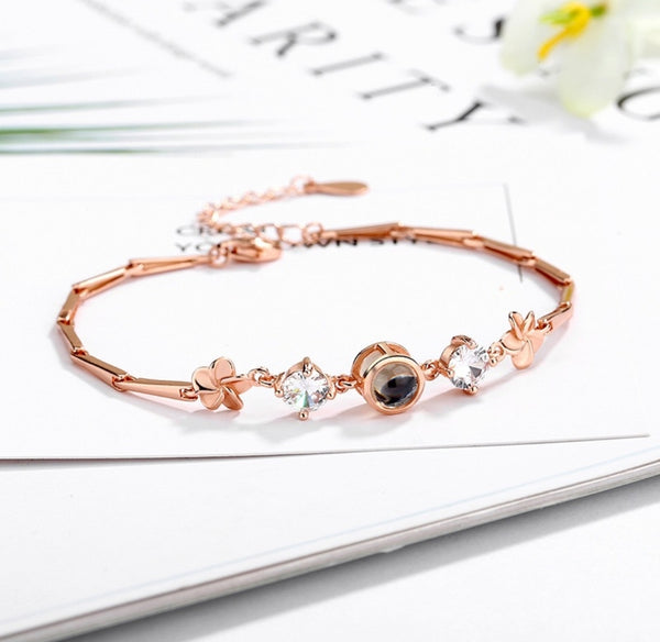 Bracelet with Photo Projection
